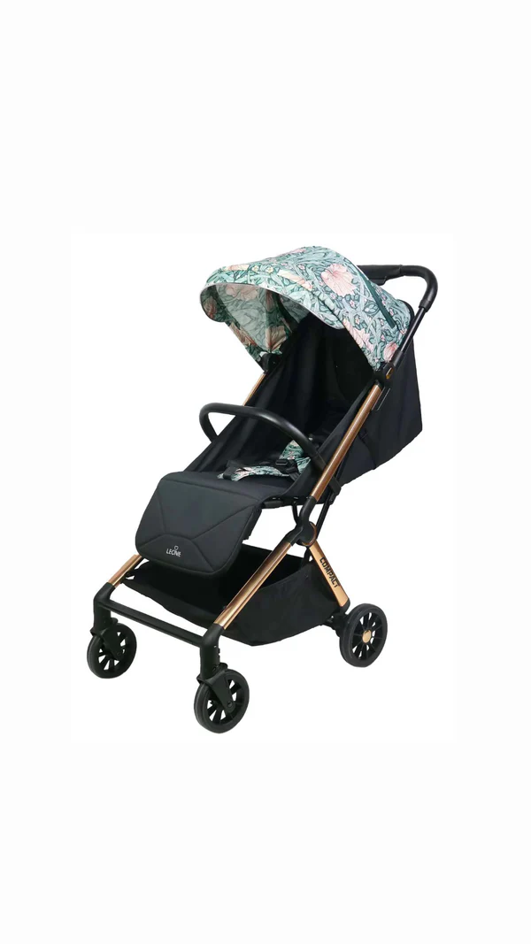 Leonie Passeggino COMPACT